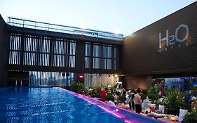 H2O Hotel